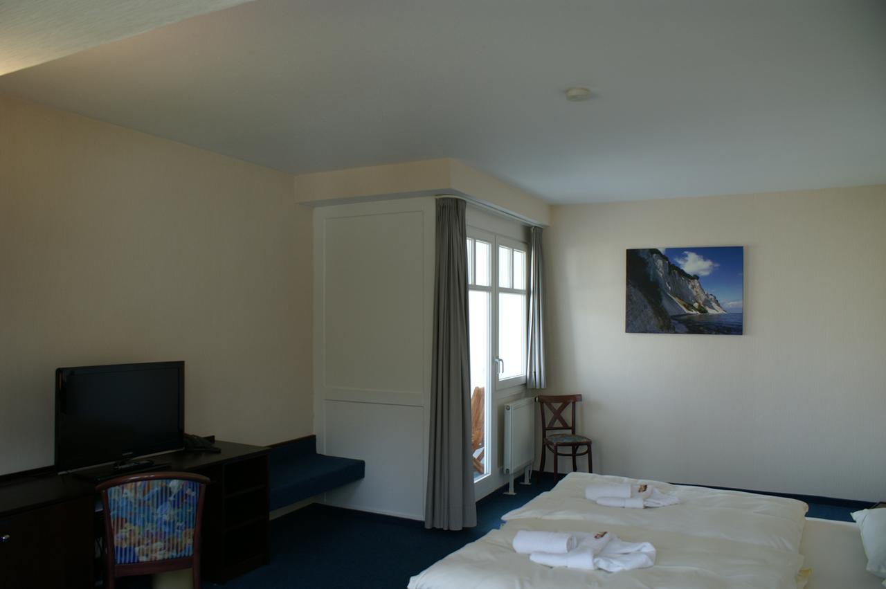Hotel Strandpavillon Baabe Exterior photo