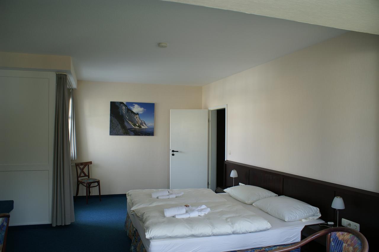 Hotel Strandpavillon Baabe Exterior photo